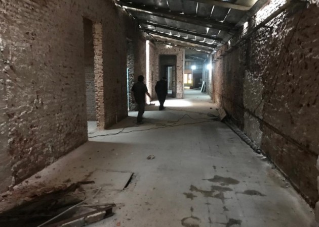 Gran local de 8,66 x 56 mts. Ideal para supermercado o emprendimiento gastronómico. Excelente zona!