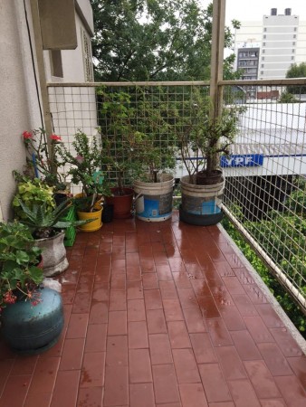 Departamento en venta de 2 ambientes al frente con balcón. Gran ubicación!!!